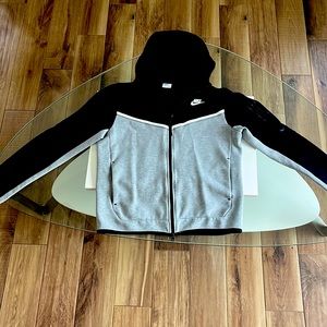 Nike men’s sportswear hooded jacket